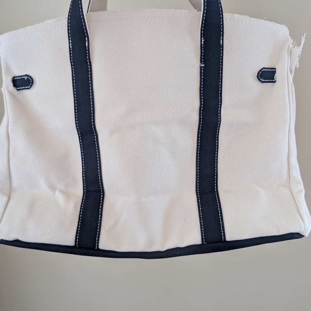 Elegant Canvas Tote Bag with Navy Accents - Picture 4 of 6